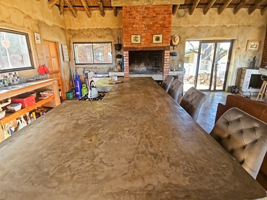 6 Bedroom Property for Sale in Parys Free State